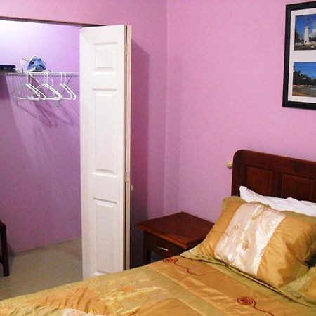 Piarco Village Suites Екстер'єр фото